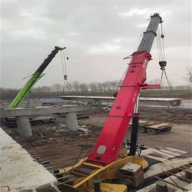 澄海钢构件起吊,吊点采用几点绑扎